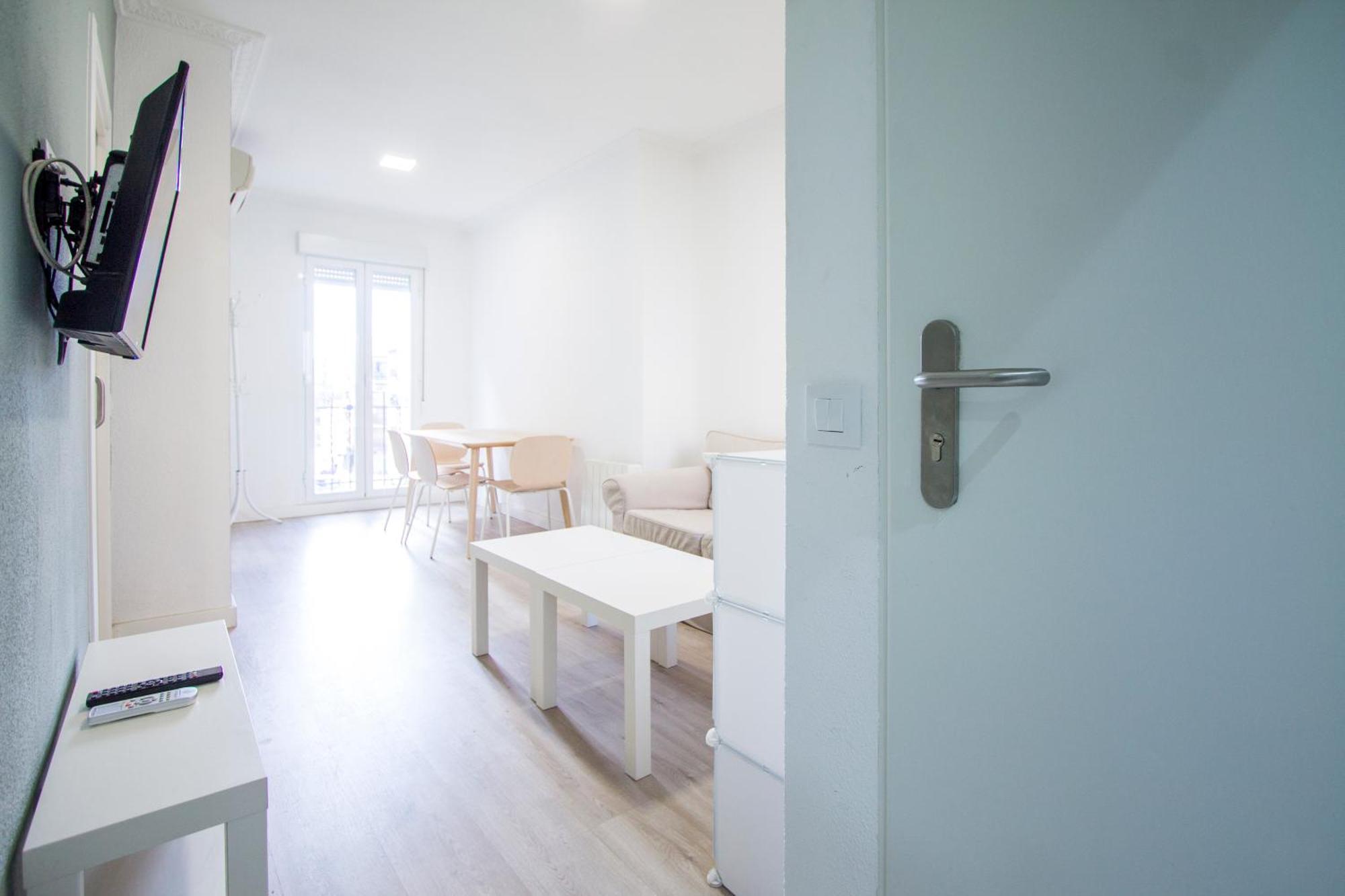 Apartamentos Tetuan Sandino Madrid Luaran gambar