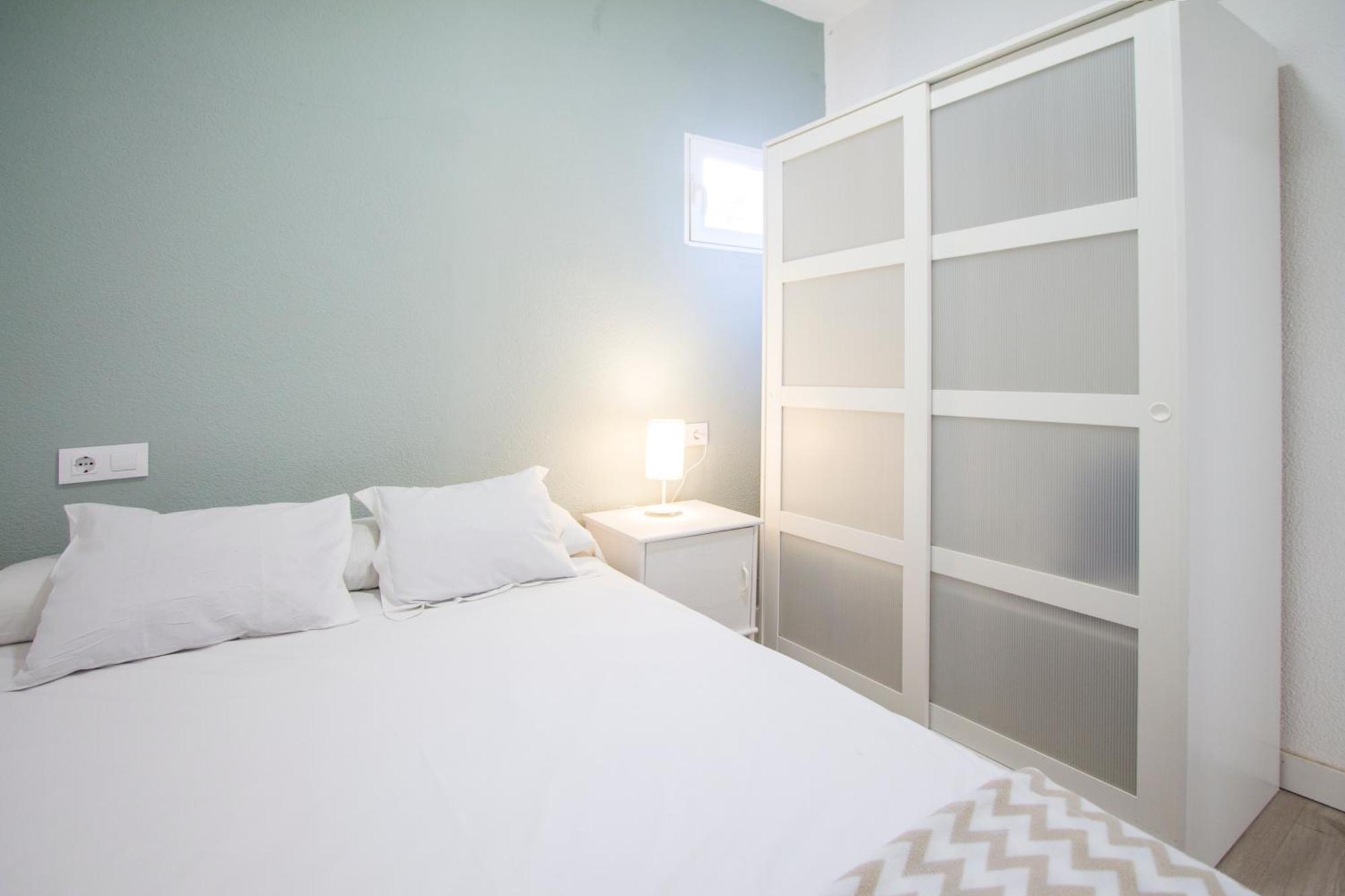 Apartamentos Tetuan Sandino Madrid Luaran gambar