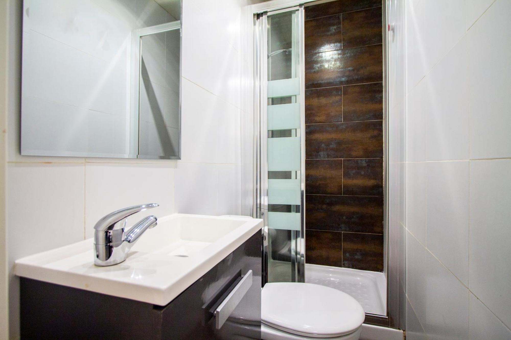 Apartamentos Tetuan Sandino Madrid Luaran gambar