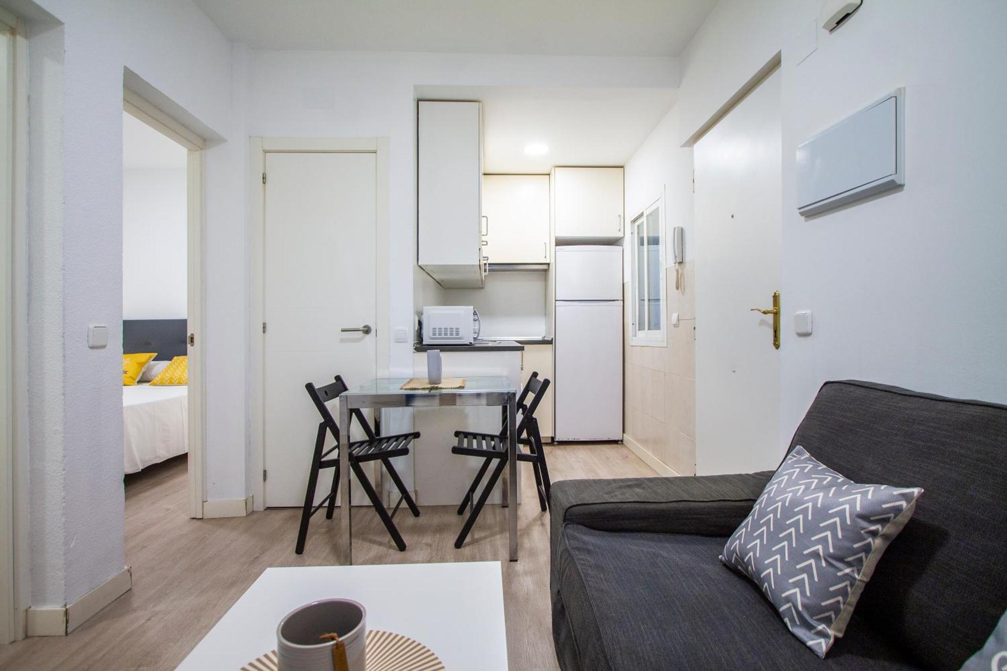 Apartamentos Tetuan Sandino Madrid Luaran gambar
