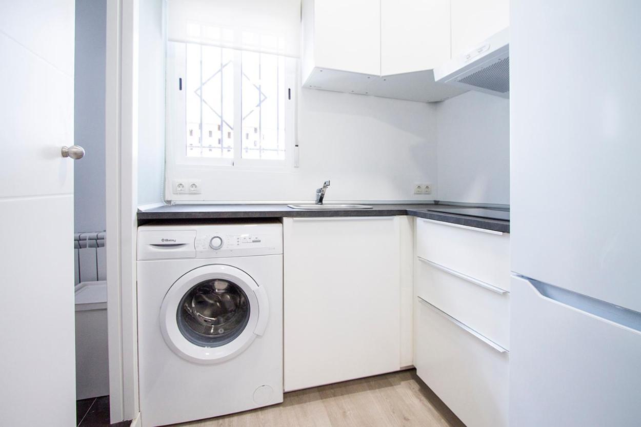Apartamentos Tetuan Sandino Madrid Luaran gambar