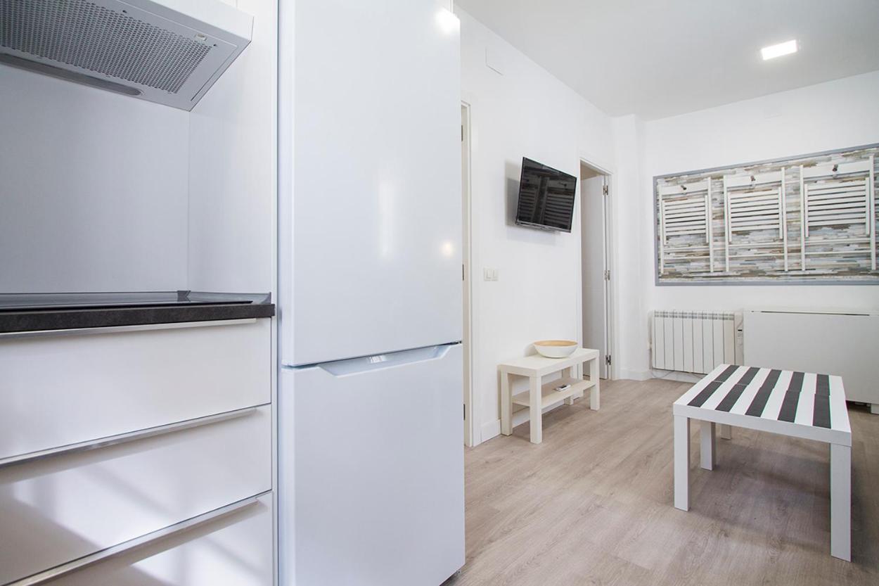 Apartamentos Tetuan Sandino Madrid Luaran gambar