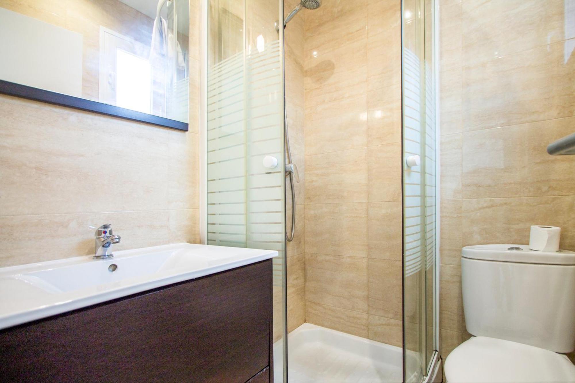Apartamentos Tetuan Sandino Madrid Luaran gambar