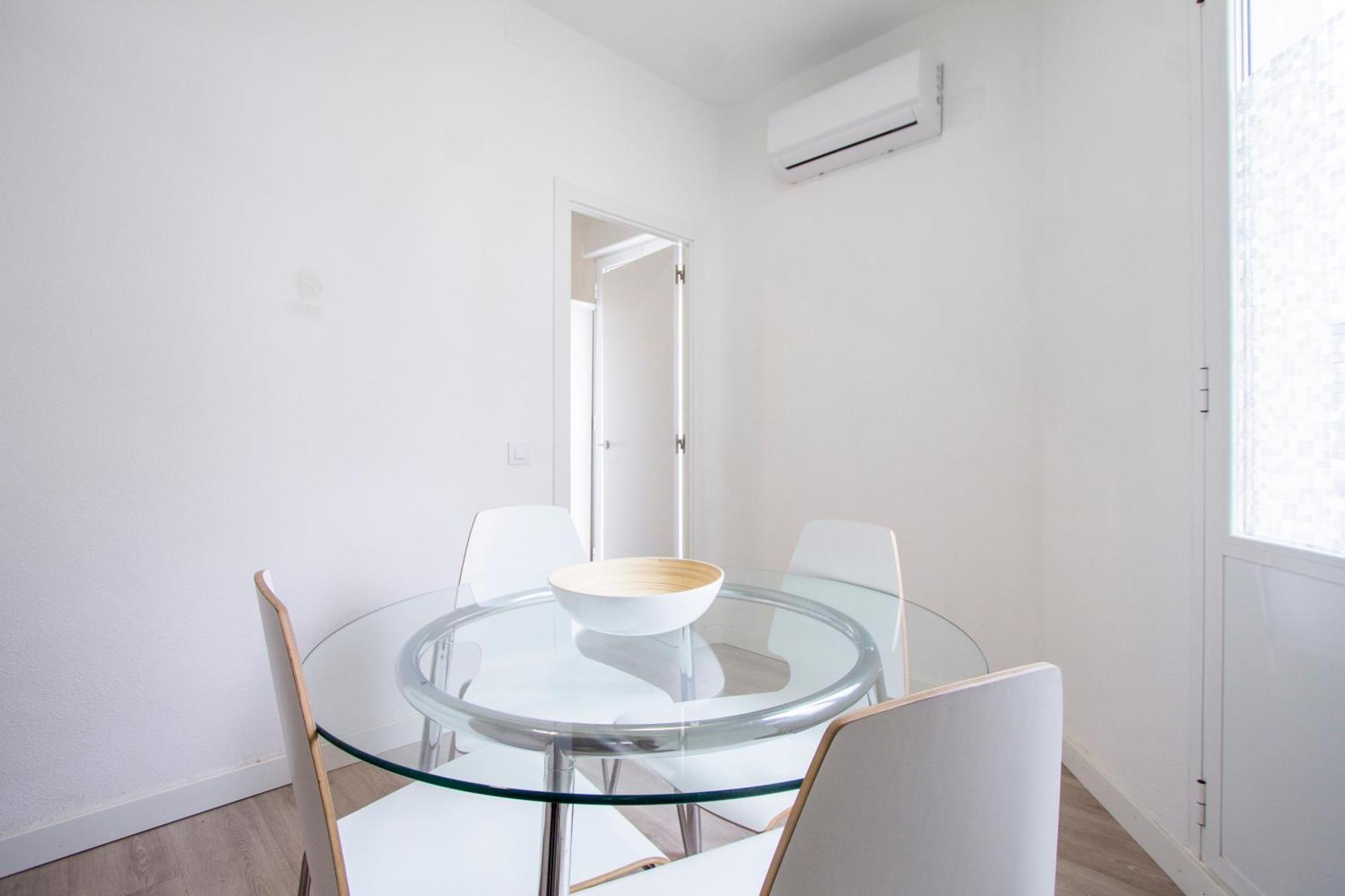 Apartamentos Tetuan Sandino Madrid Luaran gambar