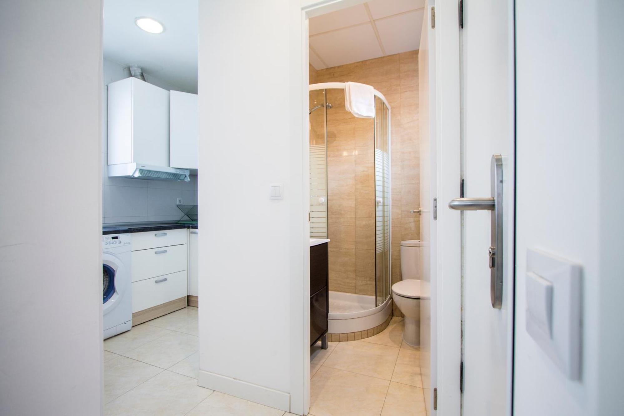Apartamentos Tetuan Sandino Madrid Luaran gambar